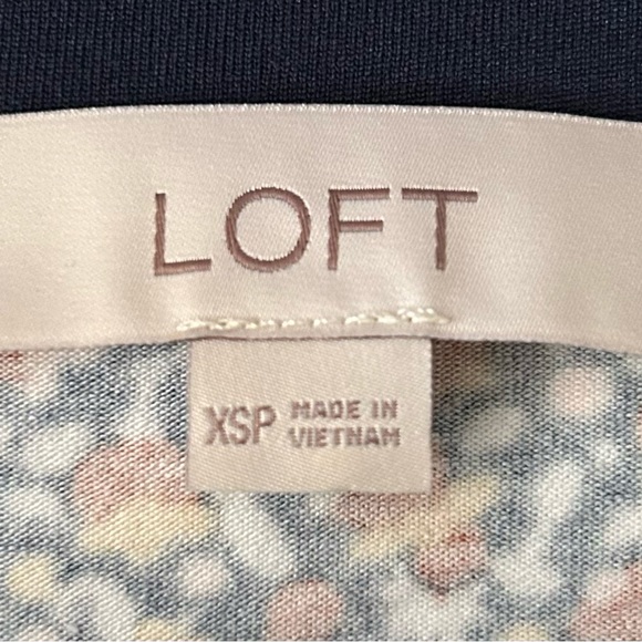 LOFT PETITES CAP SLEEVE FLORAL PRINT DRESS - Picture 4 of 4